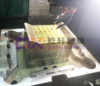 周转箱模具